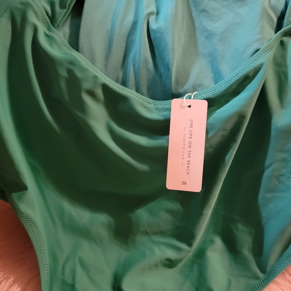 New Cupshe Swimwear - Picture 4 of 6